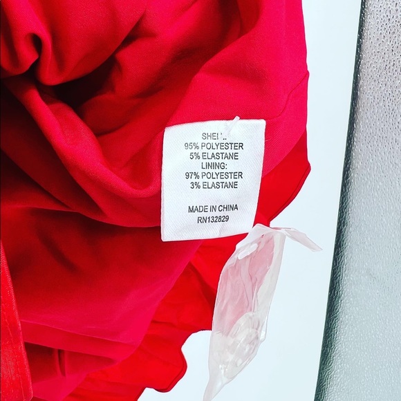 Lovers + Friends Ella Dress in Red Size Small NWT - Picture 7 of 7